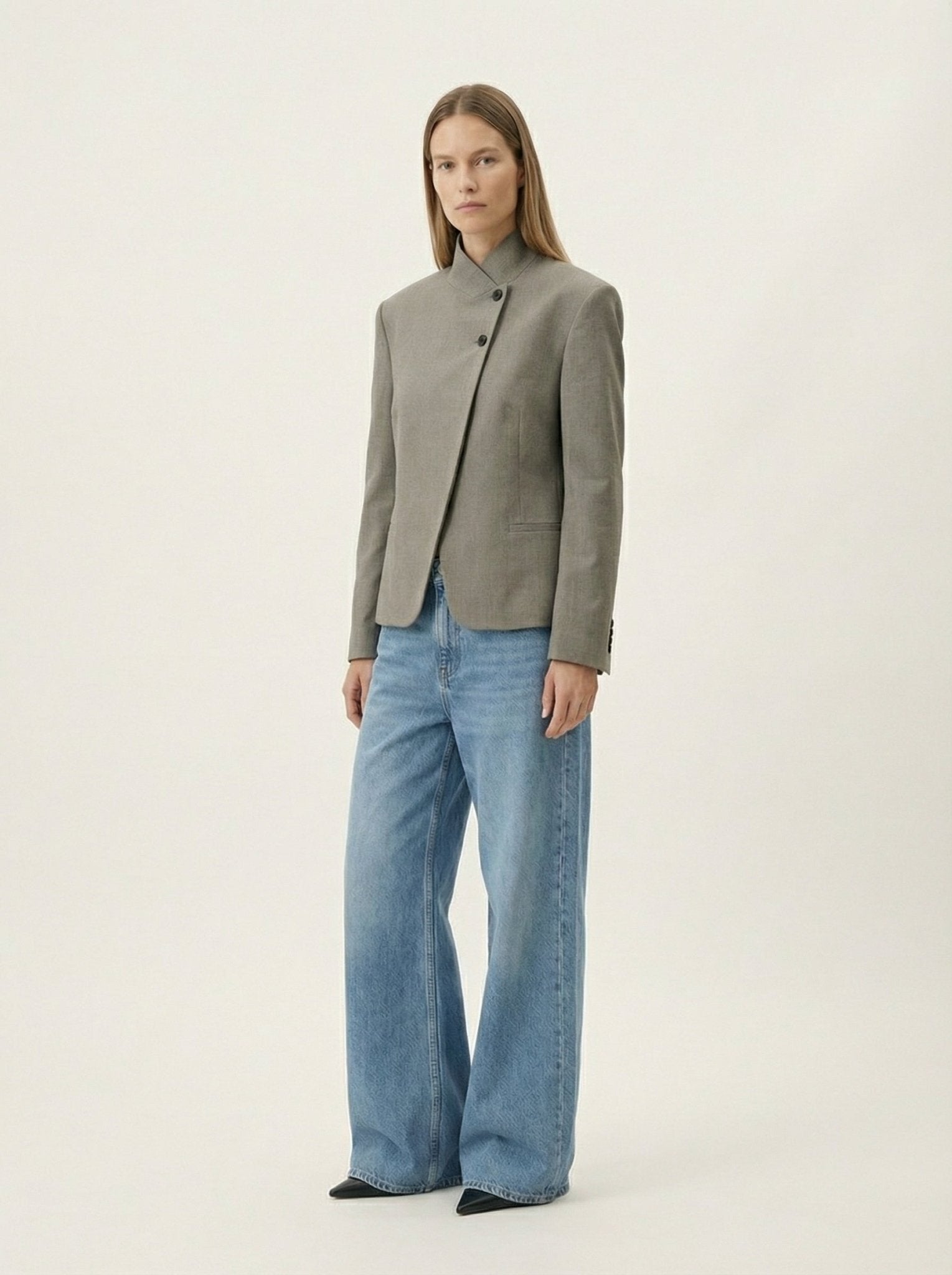 Contour Minimal Blazer - TUA. Milano #